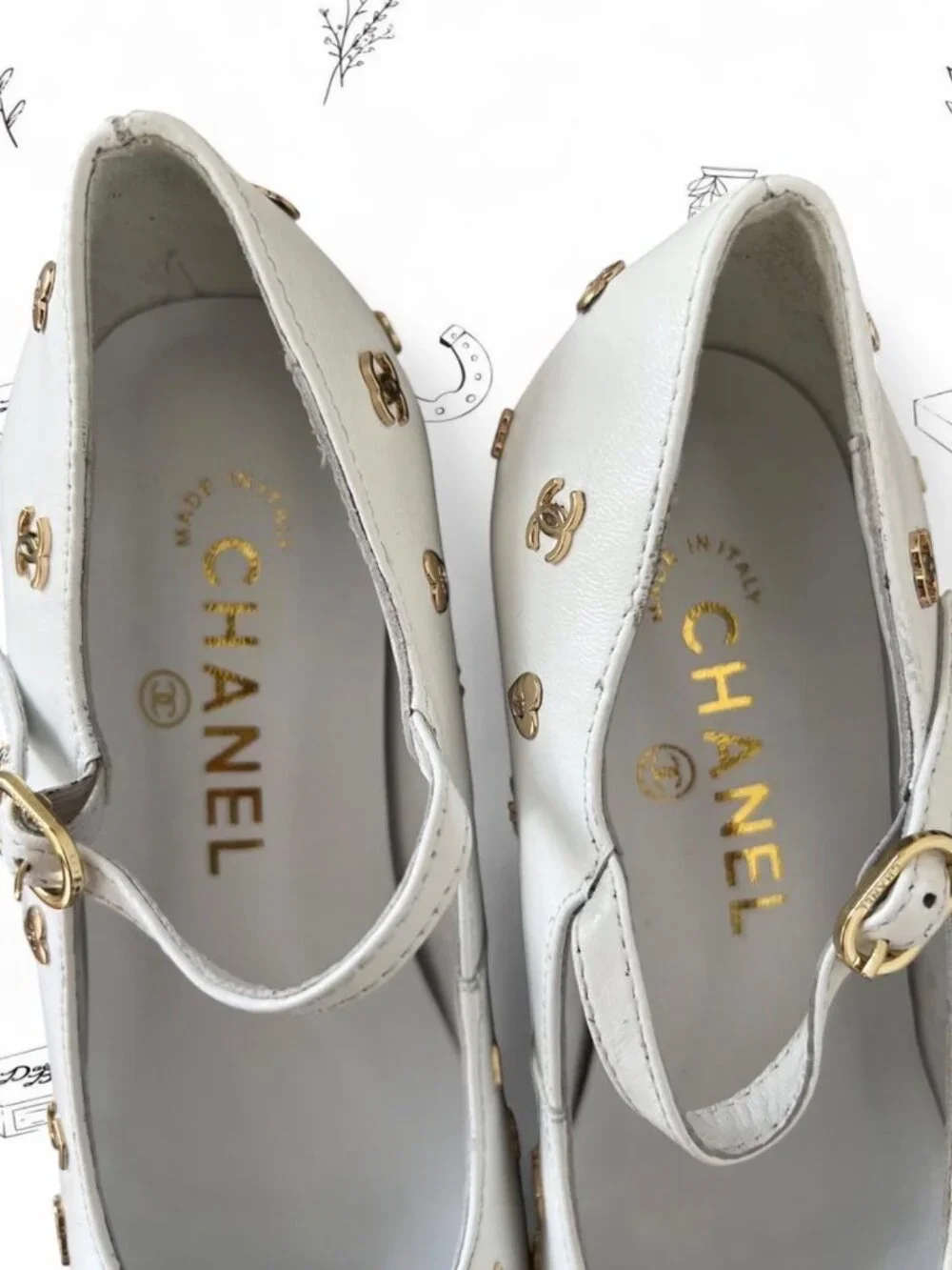 Chanel Patent Cap Toe Charms Mary Jane Pumps SZ 38